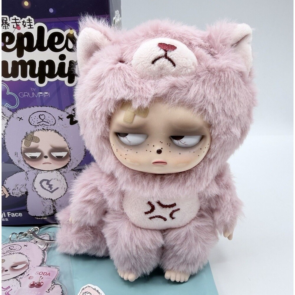 Sleepless Grumpipi Vinyl Face Plush Pendant Pink Keychain Card Confirmed QI QI - Picture 14 of 14